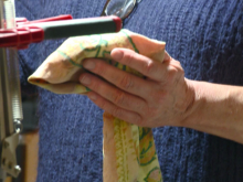 Elvira Dik uit Hoogeveen maakt een portret van Herman's vrouw Angenitha.