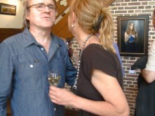 Herman Tulp (schilderijen) en Marion Visione (beelden) t/m 22 mei 2011 te zien in Galerie Wildevuur, Hooghalen.
In deze korte film o.a. beelden van de opening op 24 april met het Groninger oestermeisje, dat ter plekke heerlijke verse oesters schoonmaakte en uitdeelde aan de dappere bezoekers die ondanks de tropische temperatuur van deze Paasdag waren komen opdagen. 
rtv-drenthe zendt op vrijdag 29 april het kunstprogramnma Bartissimo - en later die dag en de volgende herhalingen - uit, waarin ook een item over Herman Tulp  en zijn schilderijen bij Galerie Wildevuur
